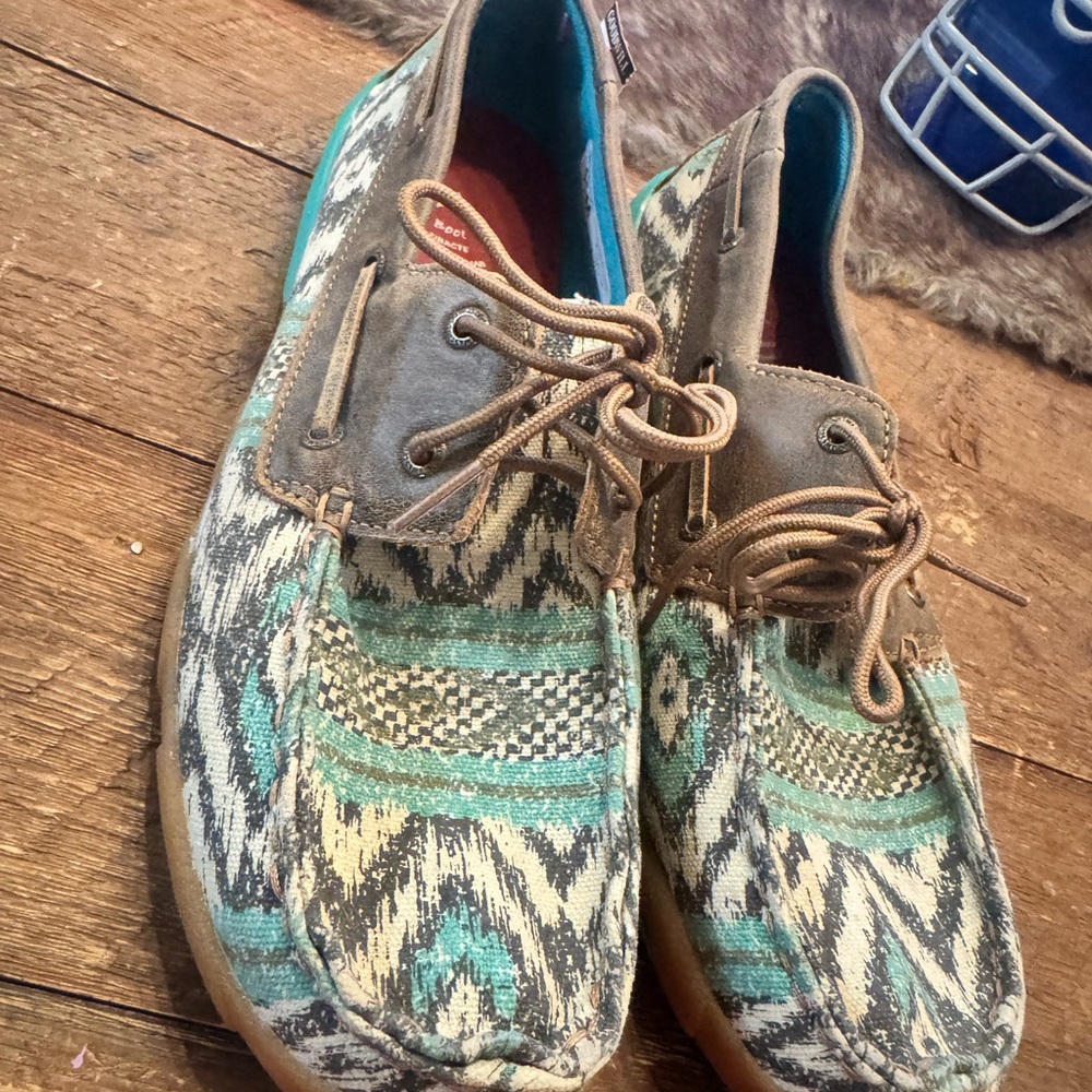 Twisted X Women's Turquoise and Gray Aztec Canvas Moccasins